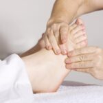 4 Simple Stretches to Alleviate Heel Pain at Home