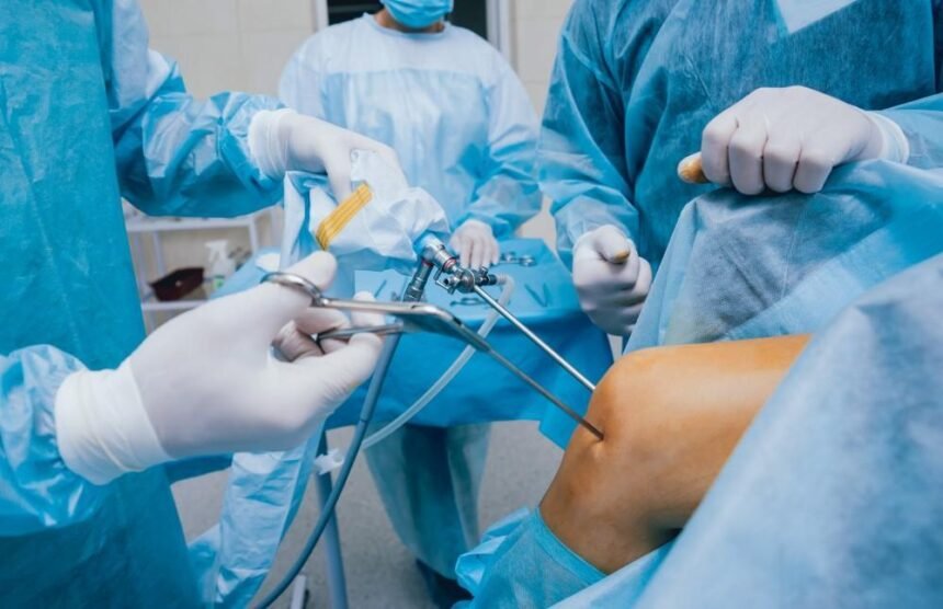 What Does an Orthopedic Surgeon Do?