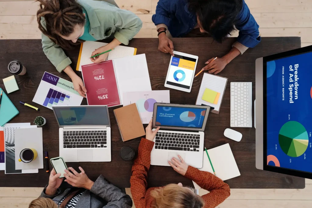 Should Businesses Still Work With Similar Marketing Companies?