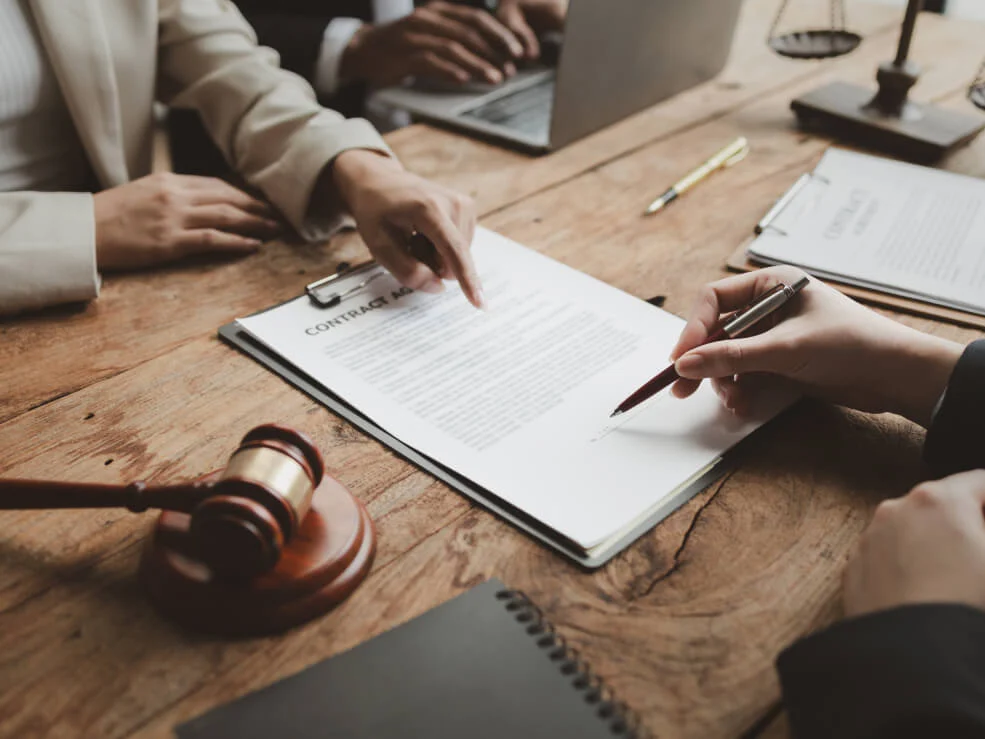 Obligation Linéaire in Legal Context